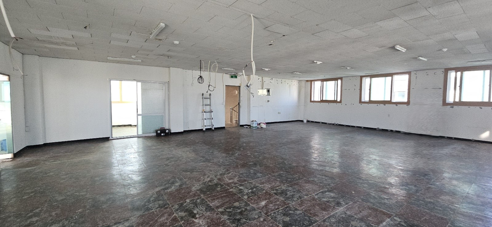 부산광역시 동래구 사직동 사무실 썸네일 4