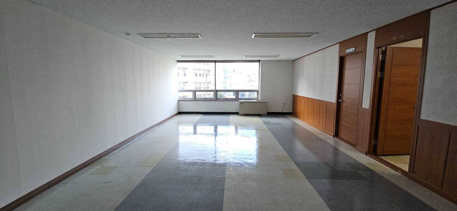 부산광역시 연제구 연산동 사무실 - 1