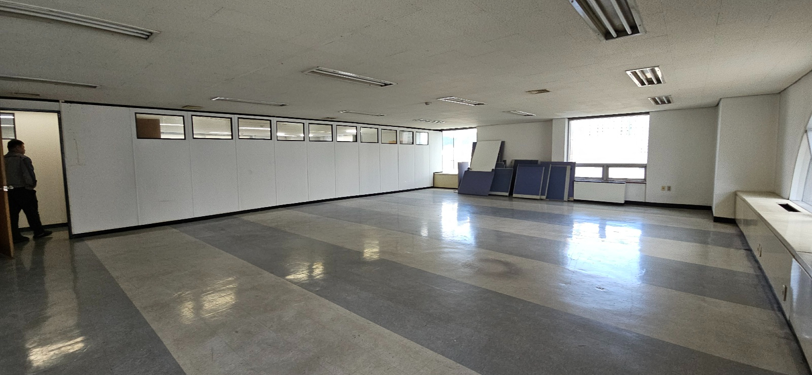 부산광역시 연제구 연산동 사무실 썸네일 3