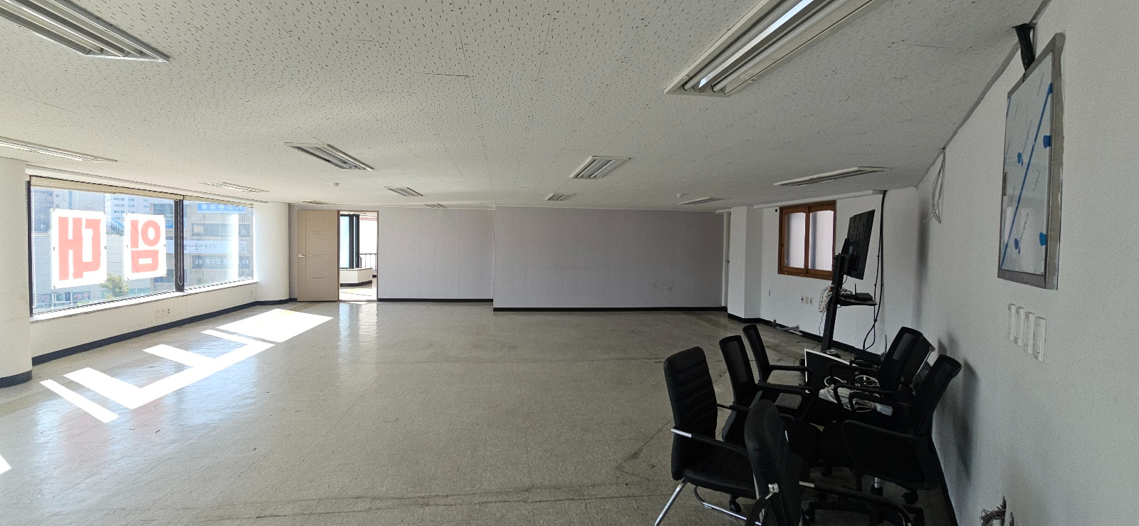 부산광역시 동래구 사직동 사무실 썸네일 3