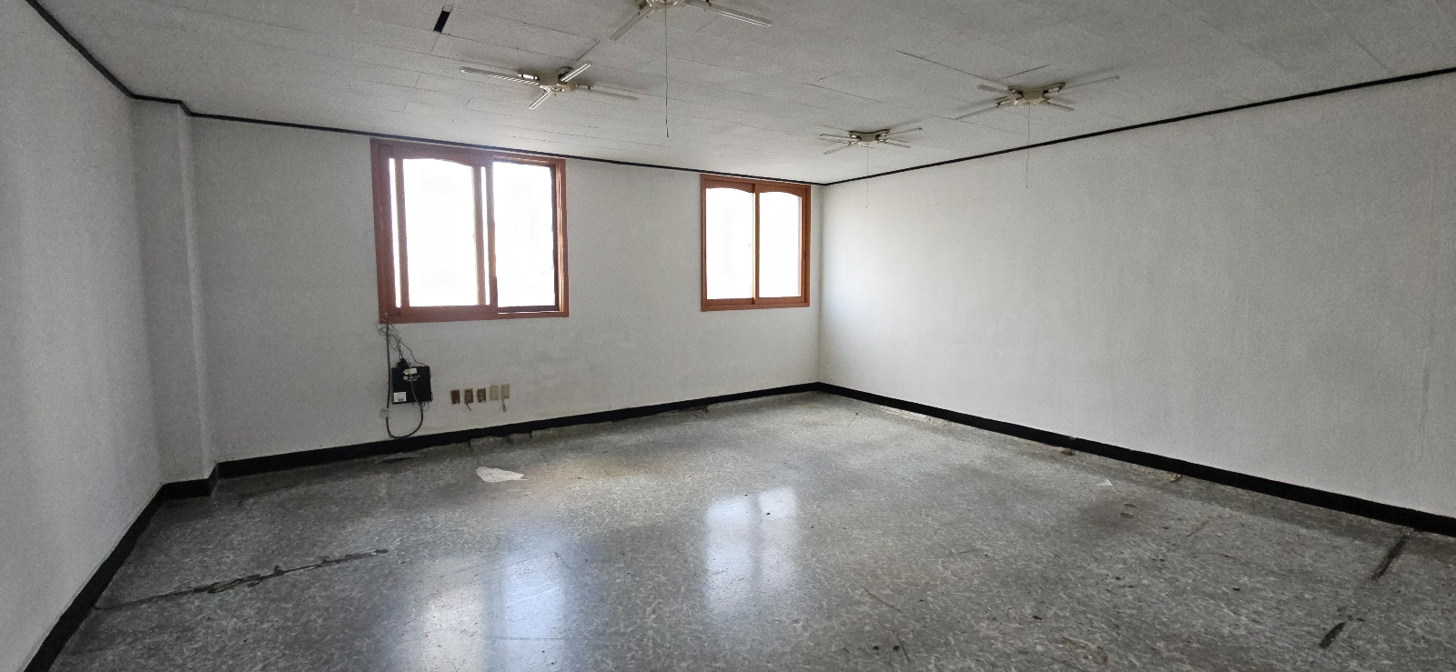 부산광역시 연제구 거제동 사무실 썸네일 2