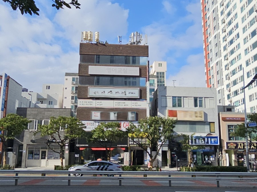 부산광역시 동래구 온천동 상가 - 1