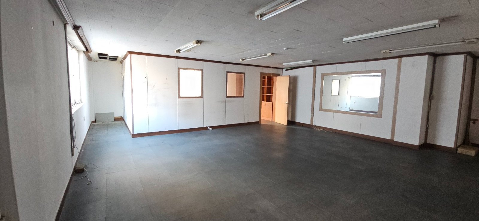 부산광역시 동래구 온천동 사무실 썸네일 3