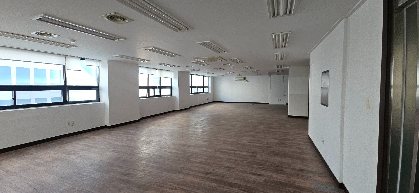 부산광역시 연제구 연산동 사무실 썸네일 2