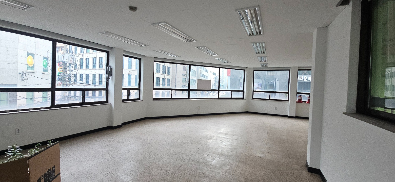 부산광역시 중구 중앙동4가 사무실 썸네일 5