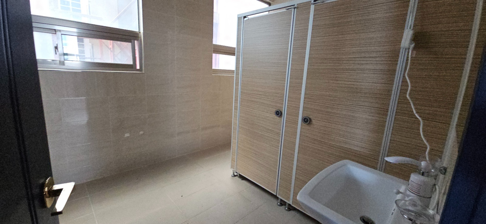 부산광역시 금정구 구서동 사무실 썸네일 8