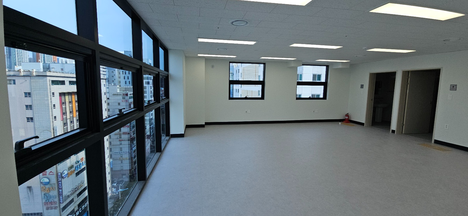 부산광역시 연제구 연산동 사무실 썸네일 2