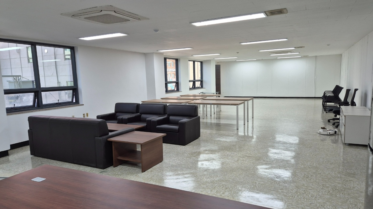 부산광역시 동구 초량동 사무실 썸네일 2