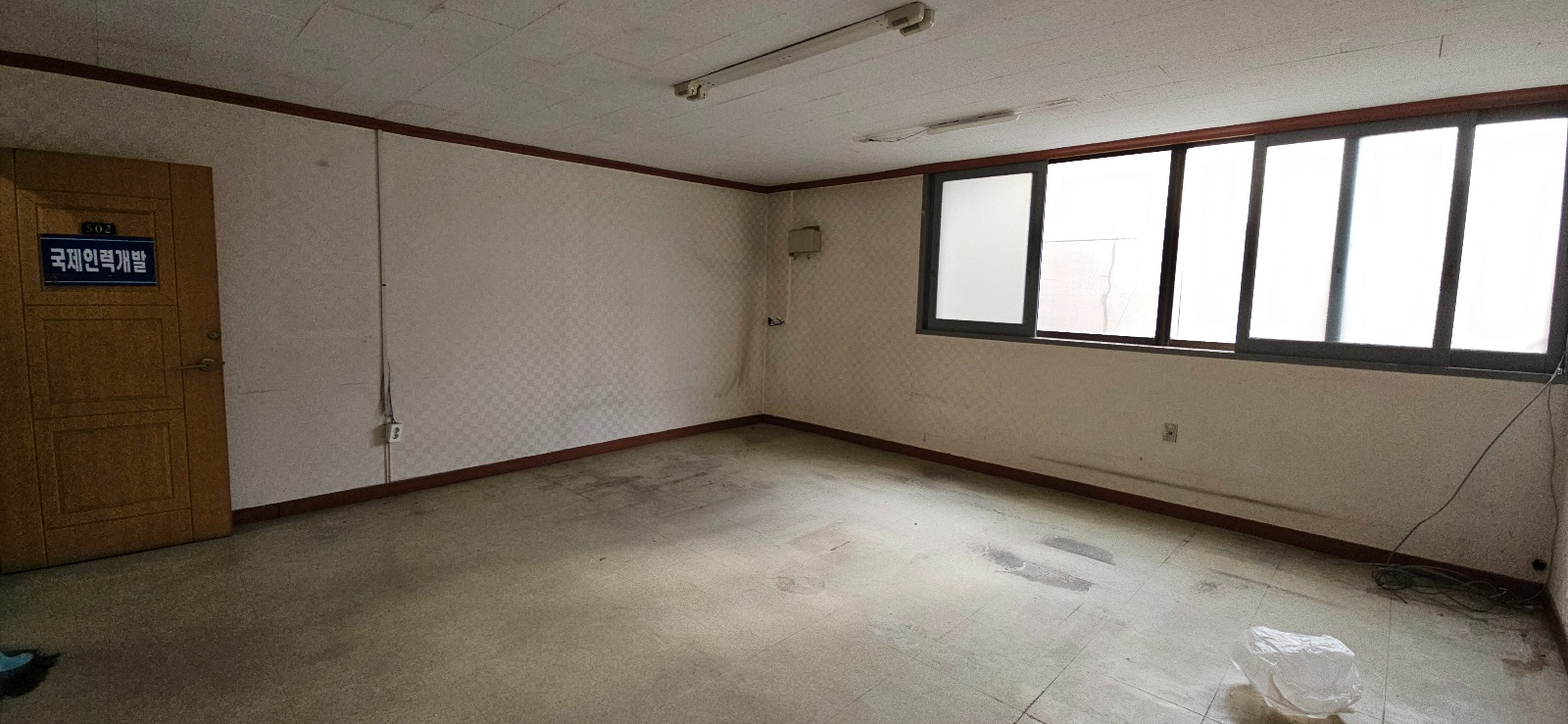 부산광역시 연제구 연산동 사무실 썸네일 4