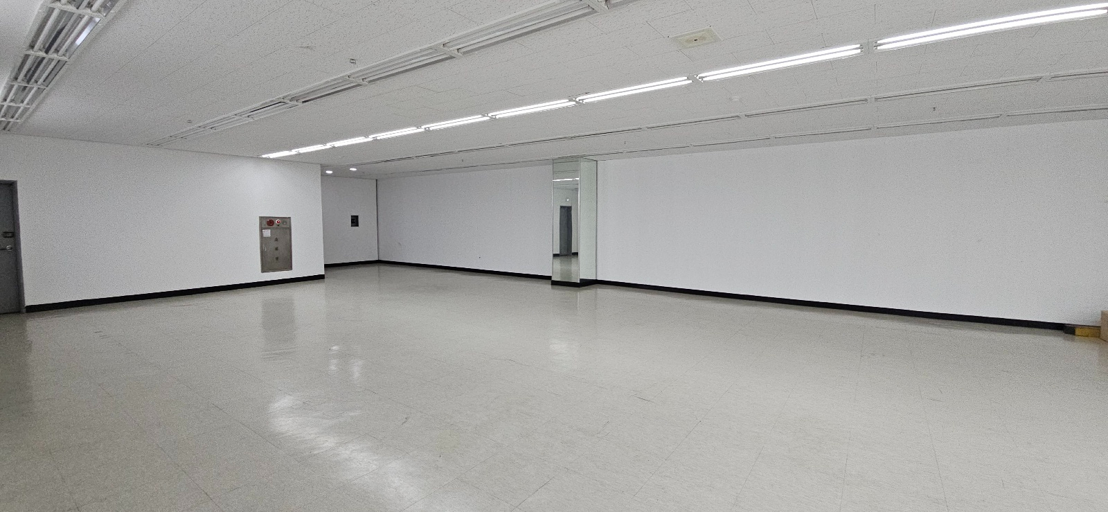 부산광역시 동구 범일동 상가 - 1