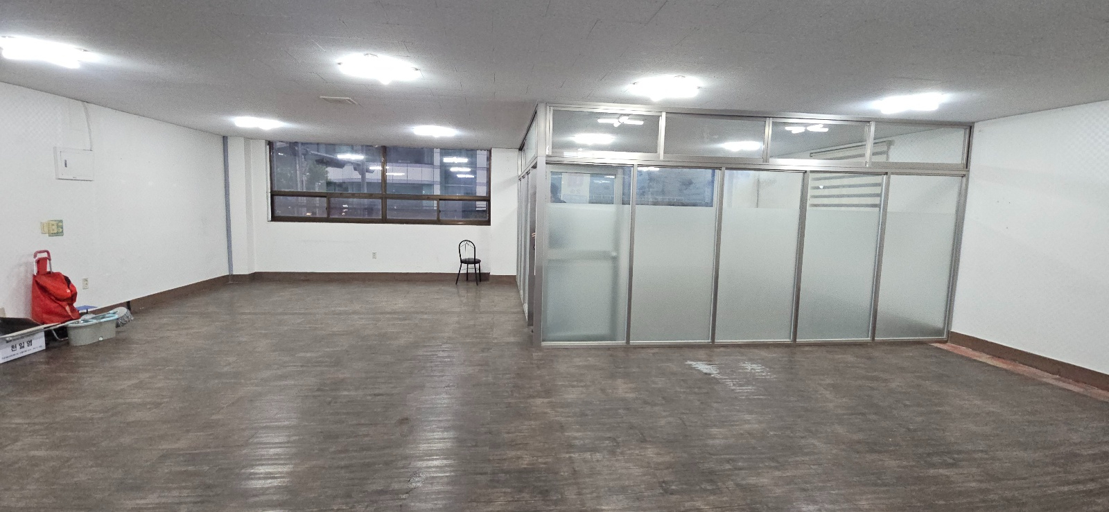 부산광역시 동래구 사직동 사무실 썸네일 2