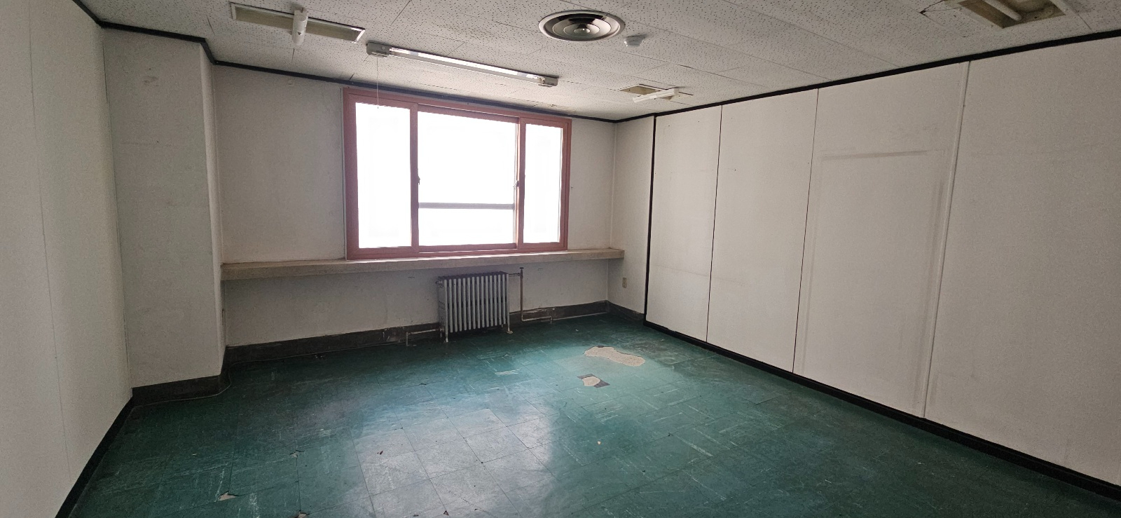 부산광역시 동구 초량동 사무실 - 1