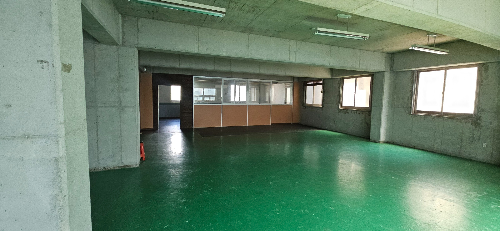 부산광역시 동구 범일동 사무실 썸네일 3