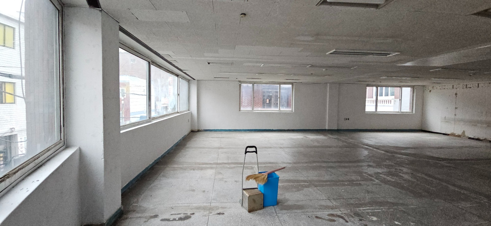 부산광역시 동래구 온천동 사무실 썸네일 2