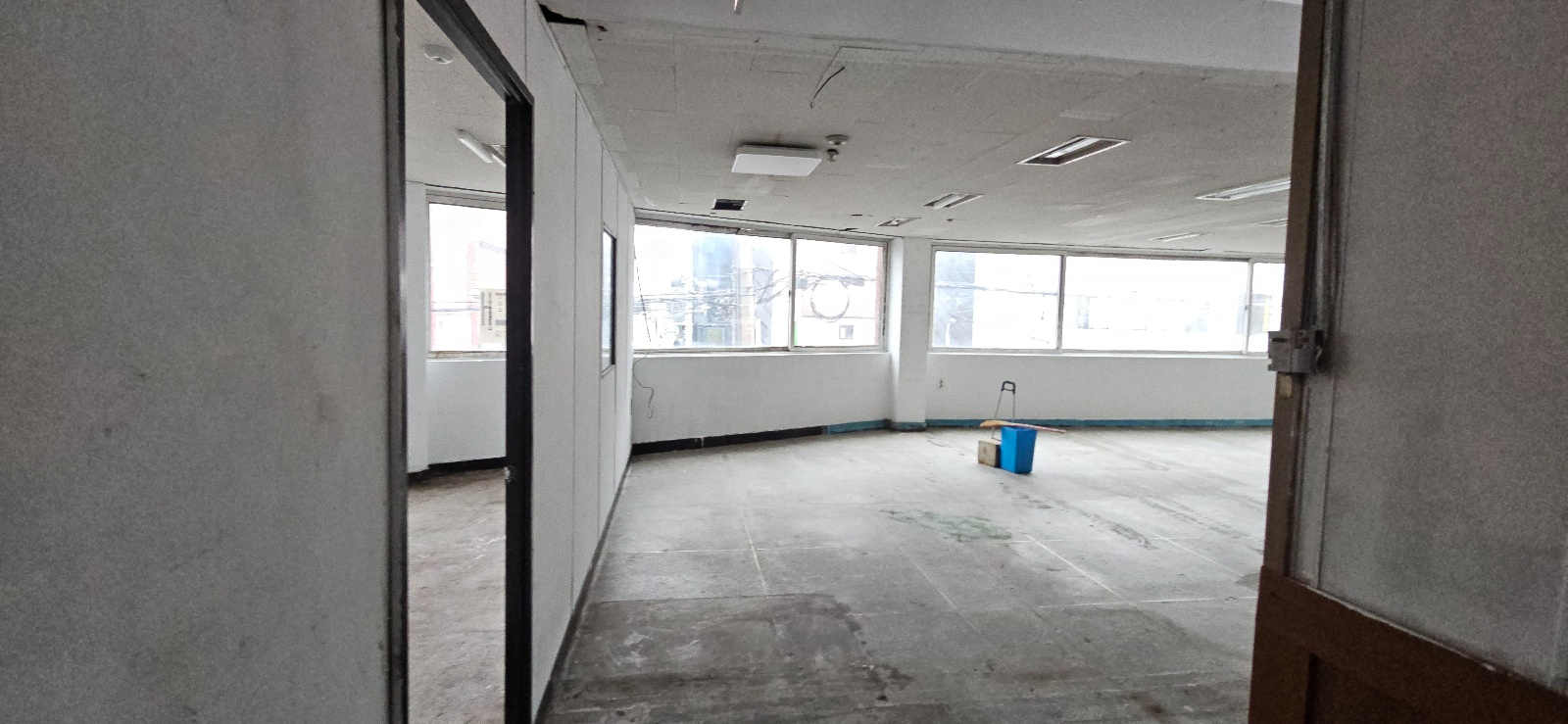 부산광역시 동래구 온천동 사무실 썸네일 4