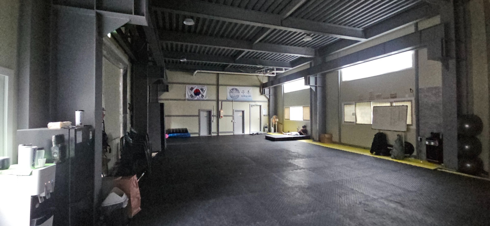 부산광역시 연제구 거제동 창고 - 1