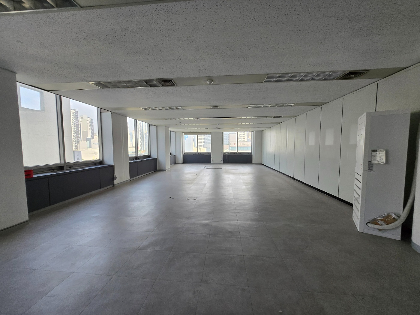 부산광역시 연제구 거제동 사무실 썸네일 6