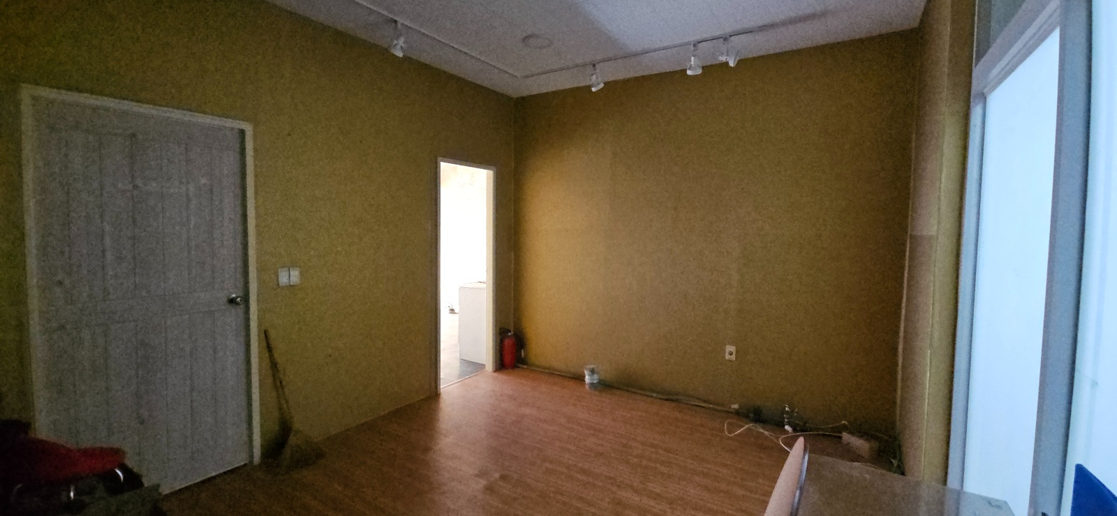 부산광역시 부산진구 전포동 상가 - 1