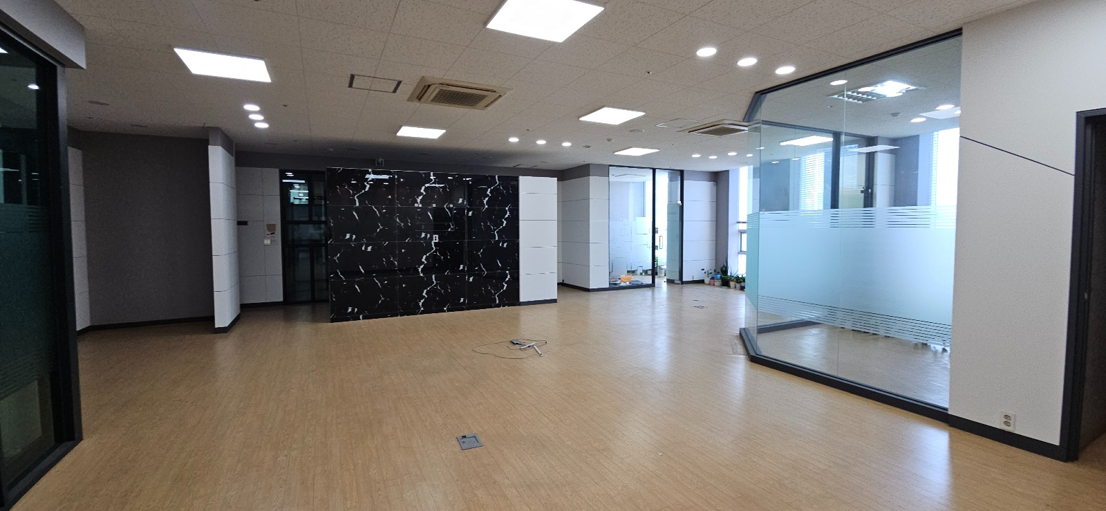 부산광역시 해운대구 좌동 사무실 썸네일 3