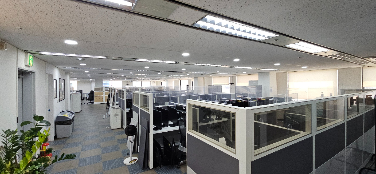 부산광역시 동구 초량동 사무실 - 1