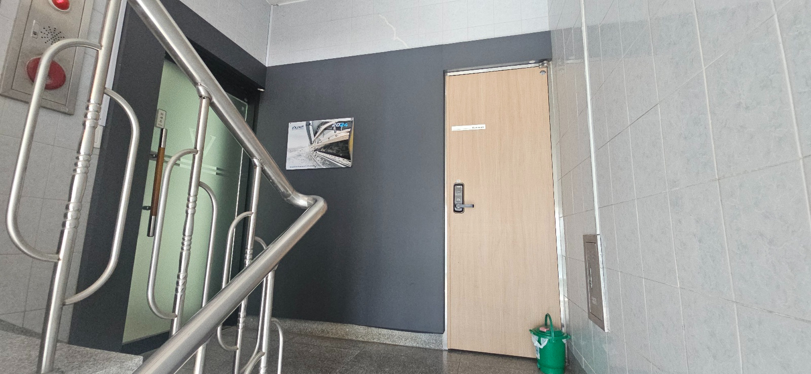 부산광역시 남구 문현동 사무실 썸네일 6