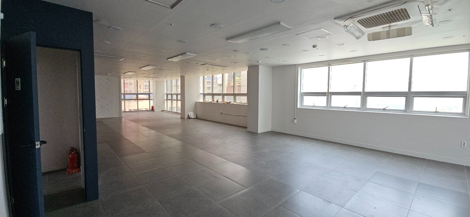부산광역시 연제구 거제동 사무실 - 1