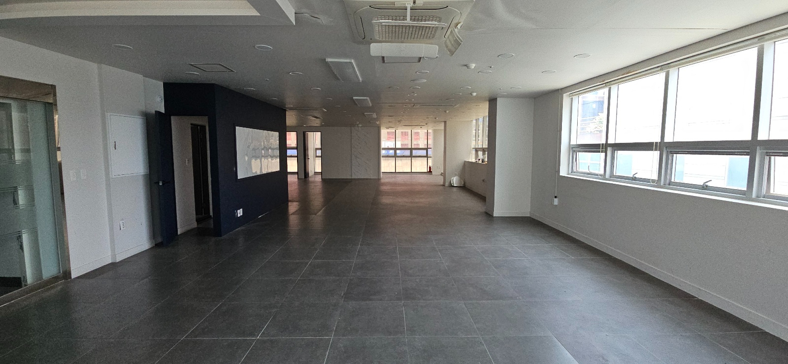 부산광역시 연제구 거제동 사무실 썸네일 3