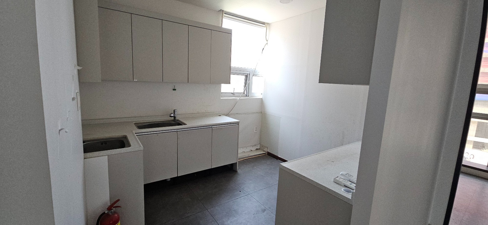 부산광역시 연제구 거제동 사무실 썸네일 7