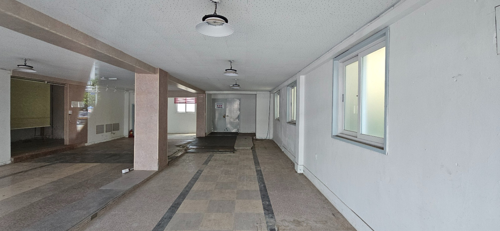 부산광역시 연제구 거제동 상가 썸네일 2