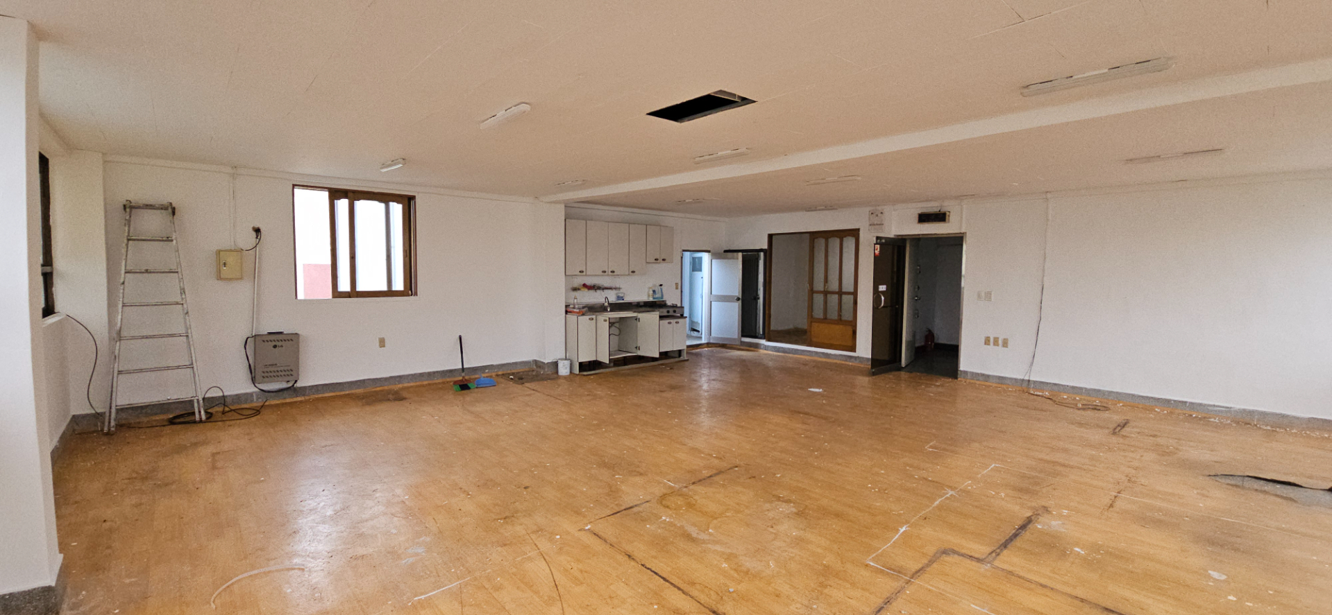 부산광역시 연제구 거제동 사무실 썸네일 3