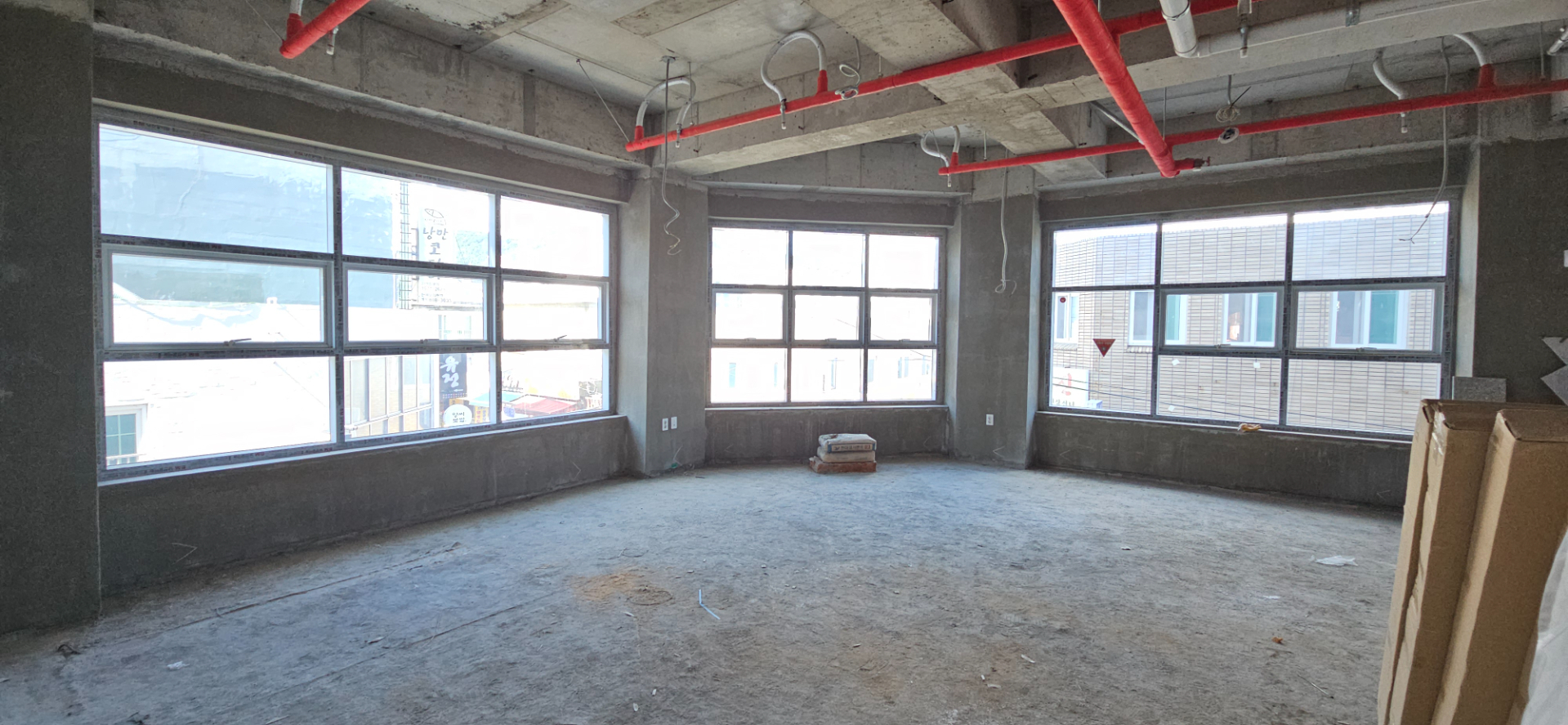 부산광역시 남구 대연동 상가 - 1