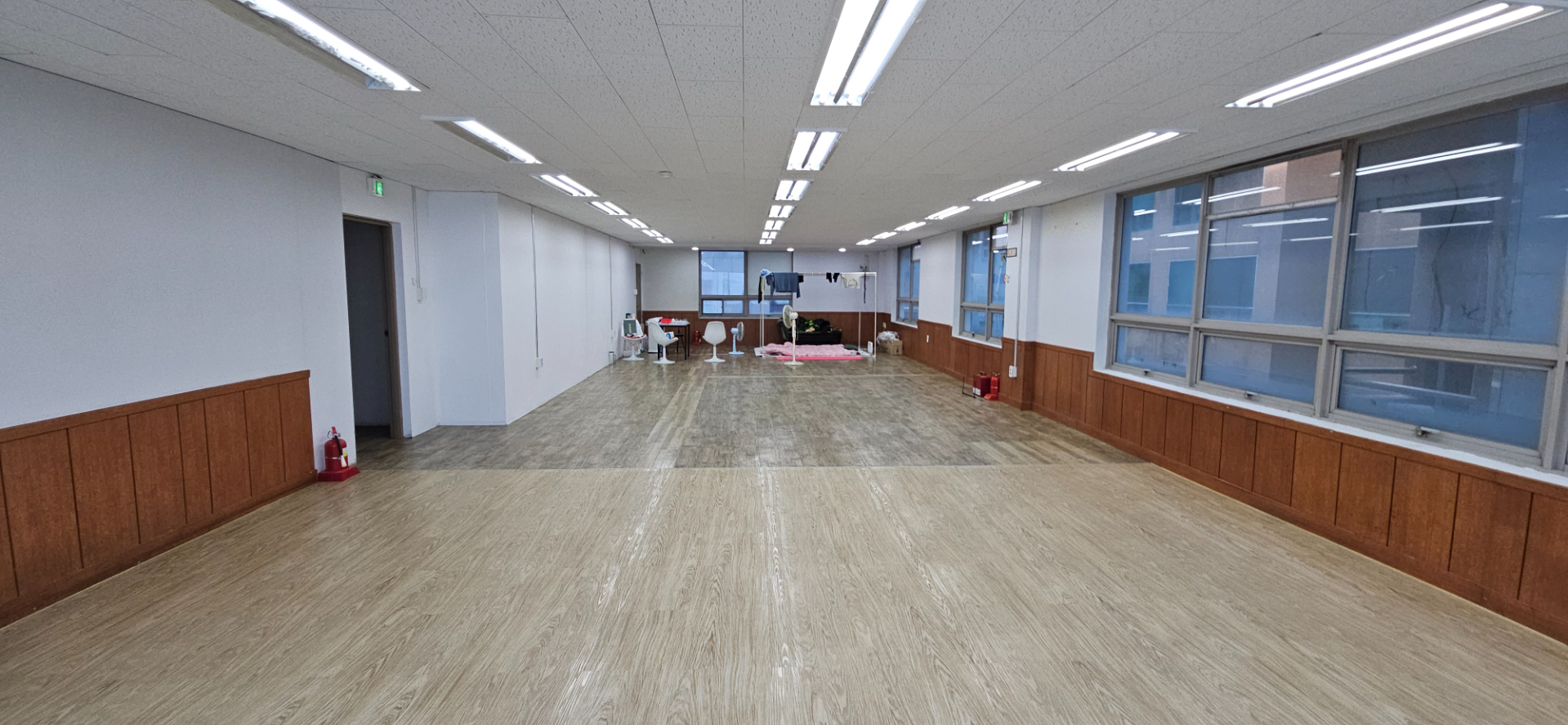 부산광역시 연제구 거제동 사무실 썸네일 2