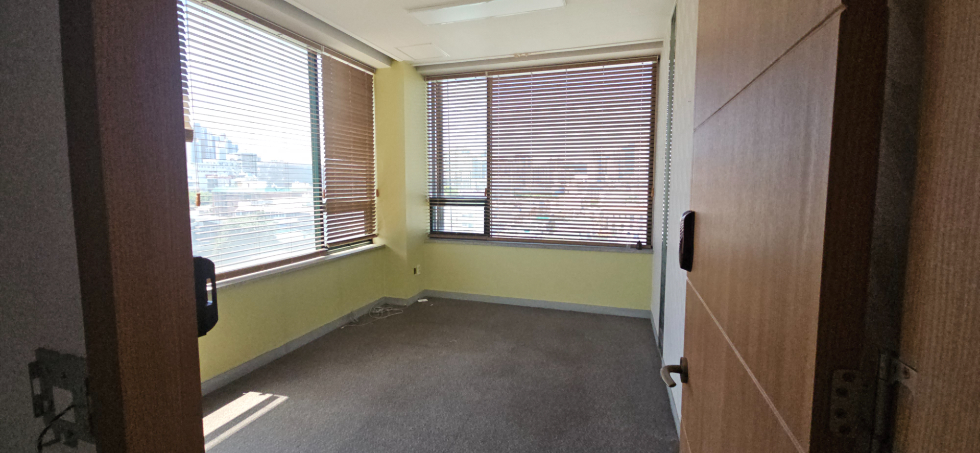 부산광역시 연제구 거제동 사무실 썸네일 6