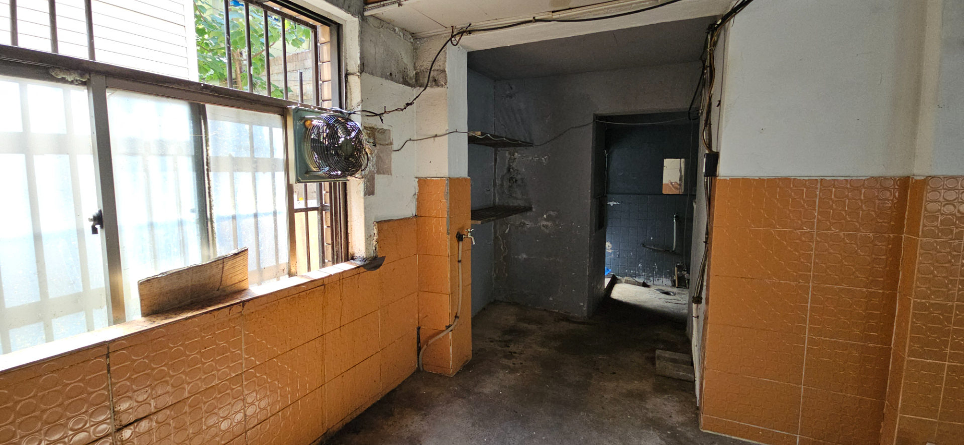 부산광역시 연제구 거제동 상가 썸네일 6