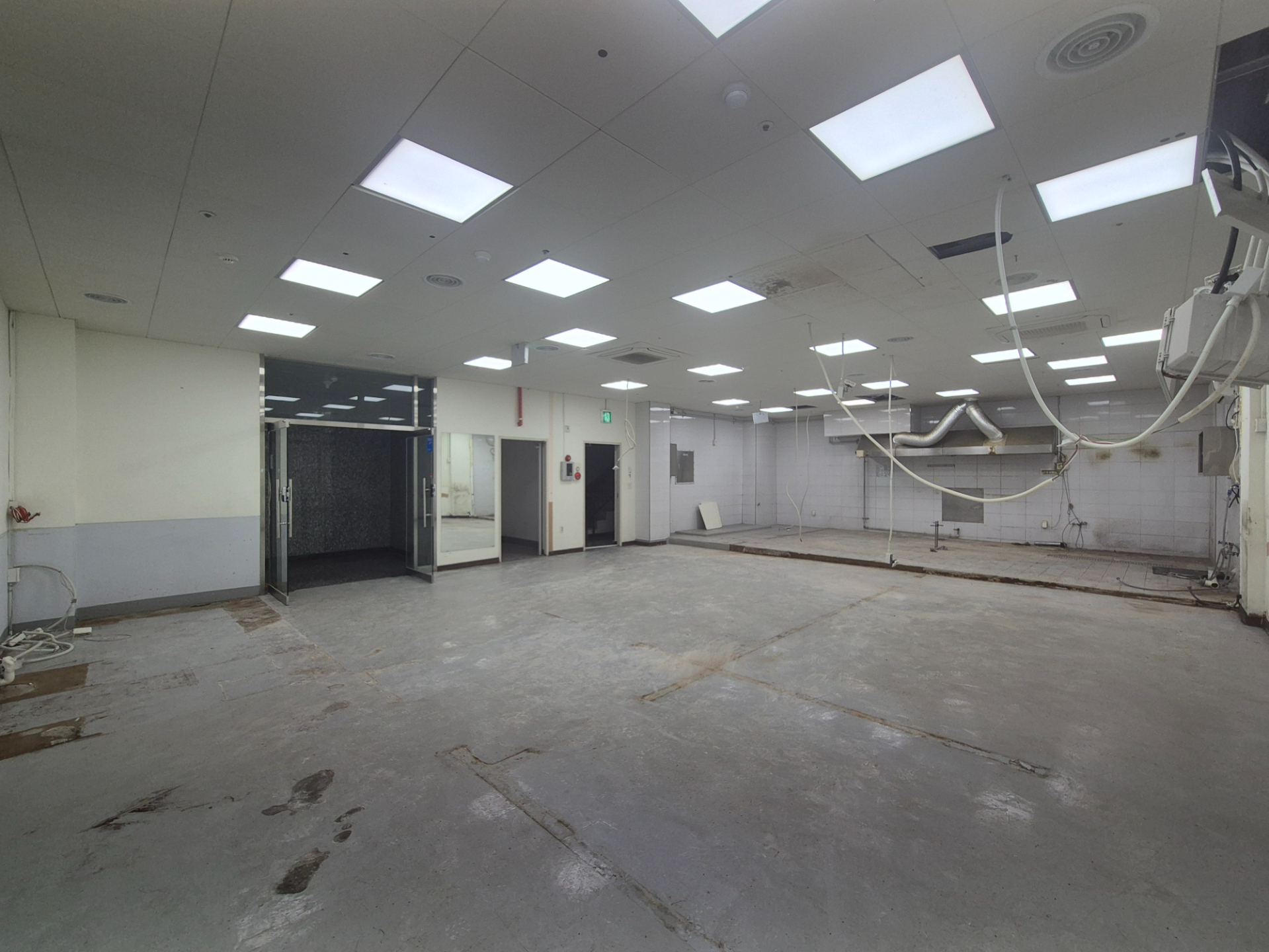 부산광역시 수영구 남천동 상가 썸네일 3