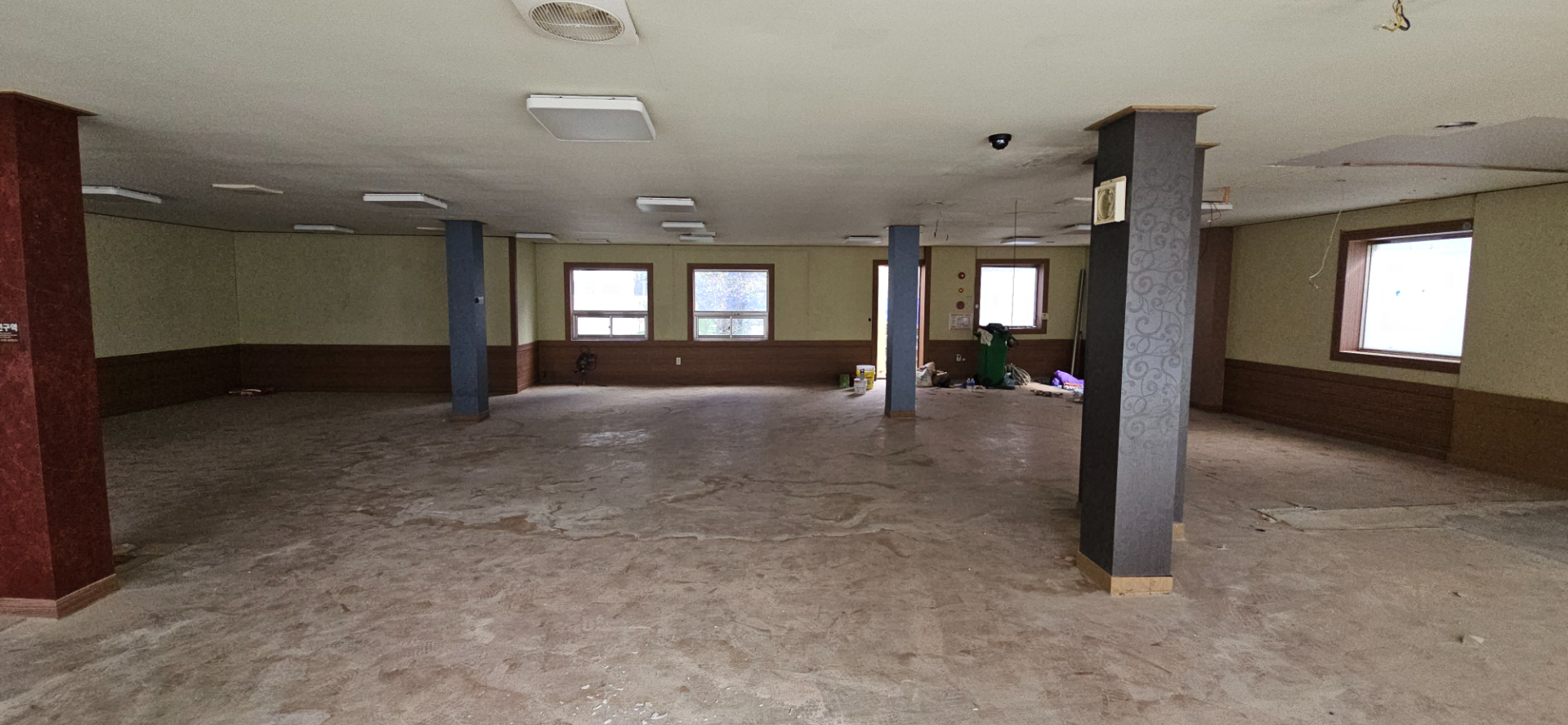 부산광역시 동래구 수안동 사무실 썸네일 3