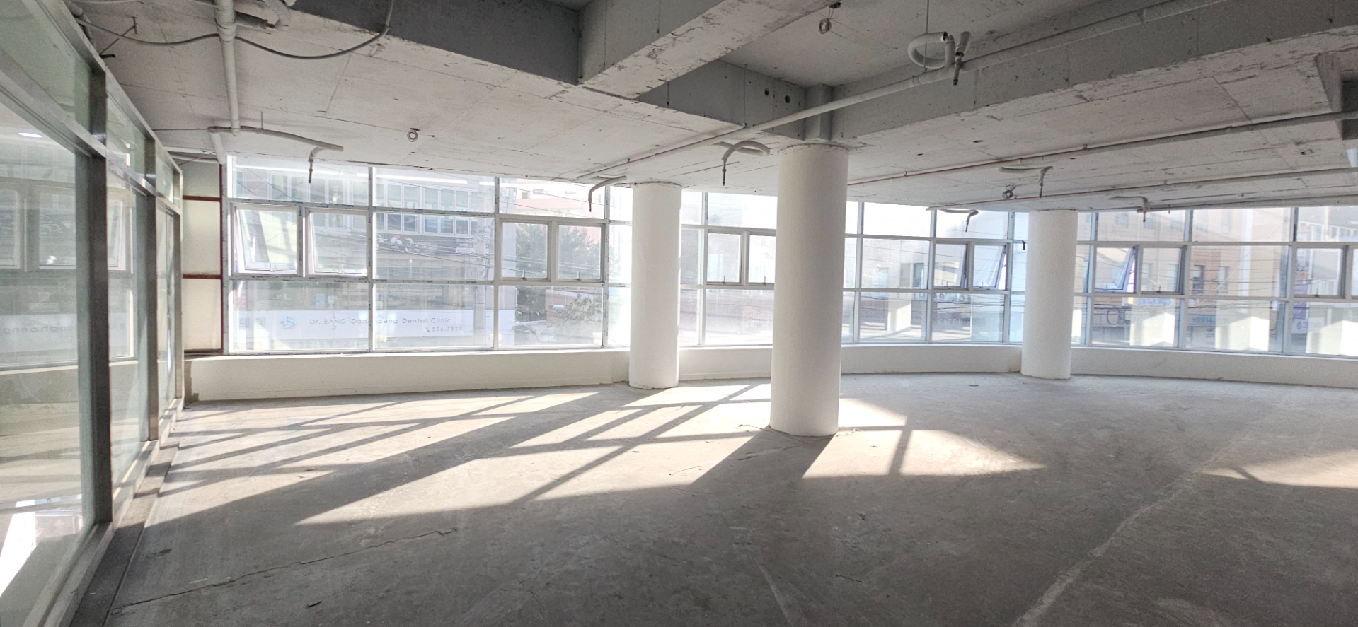 부산광역시 동래구 명륜동 상가 - 1