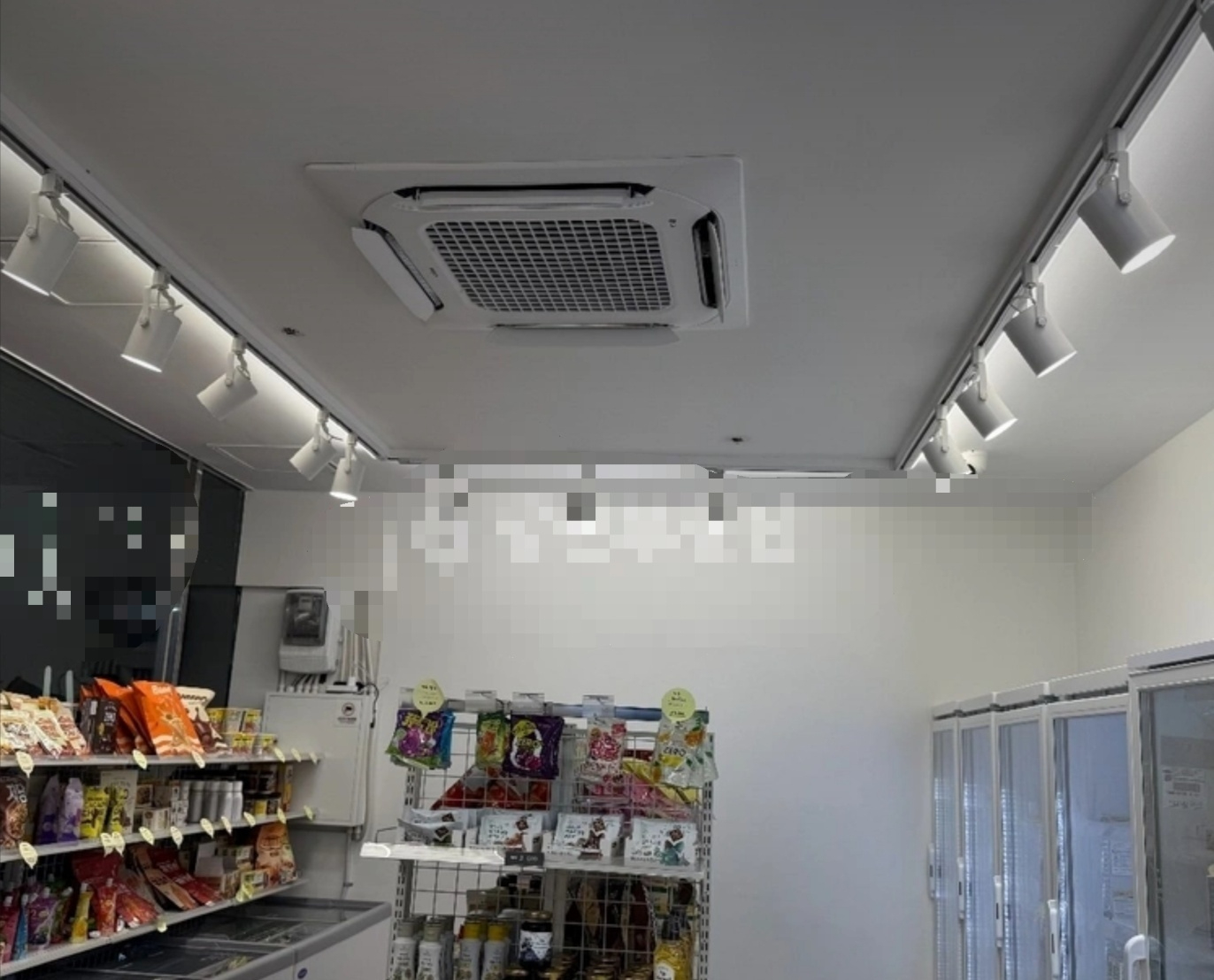 부산광역시 남구 대연동 상가 - 1