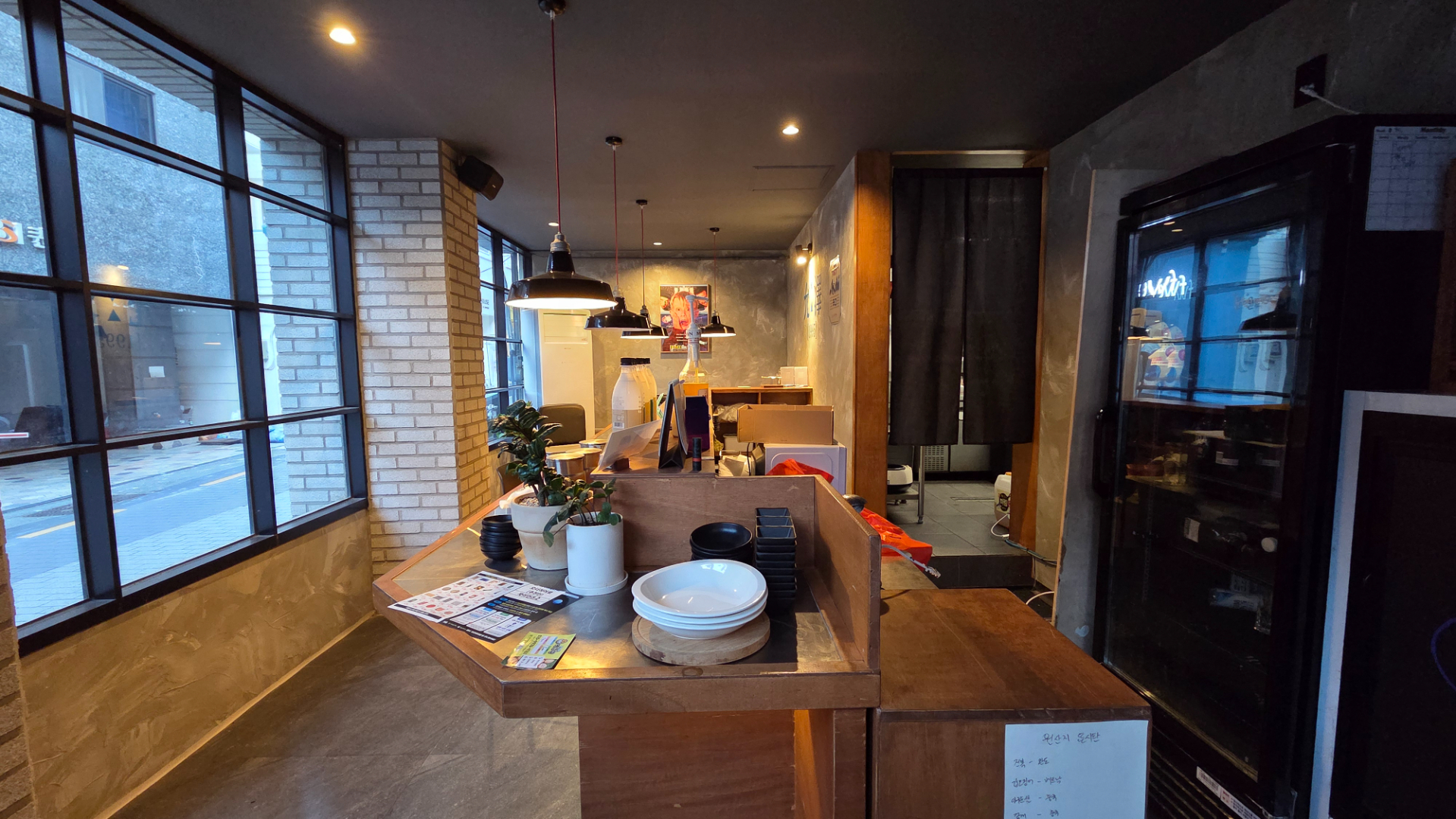 부산광역시 부산진구 전포동 상가 - 1