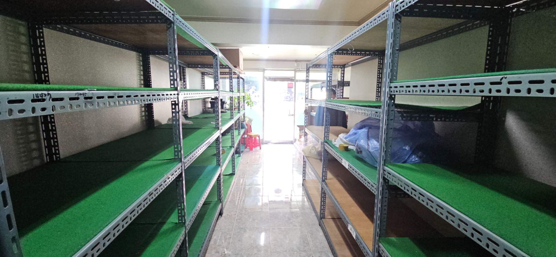 부산광역시 남구 문현동 상가 - 1