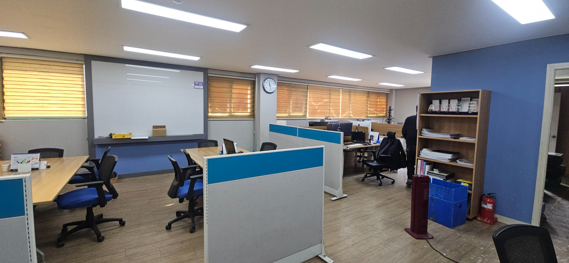 부산광역시 남구 문현동 사무실 썸네일 2