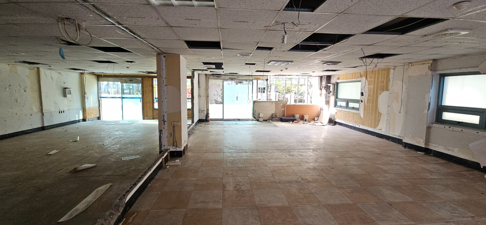 부산광역시 연제구 거제동 상가 썸네일 4