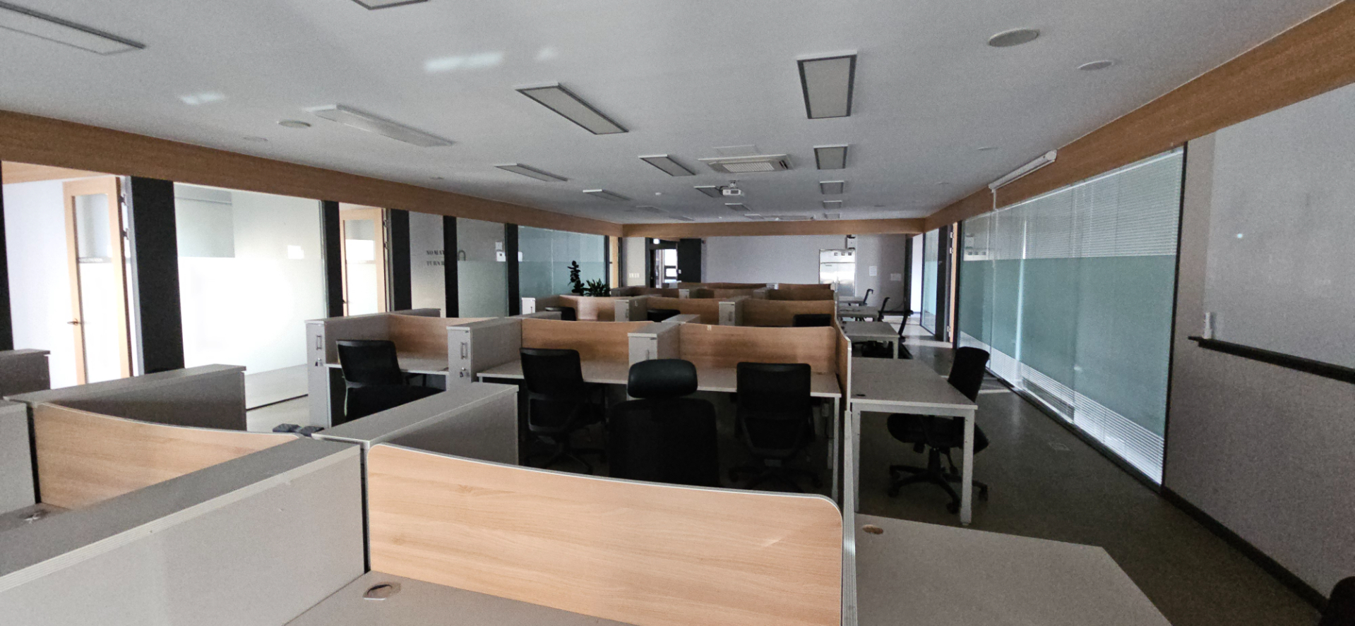 부산광역시 연제구 연산동 사무실 썸네일 2