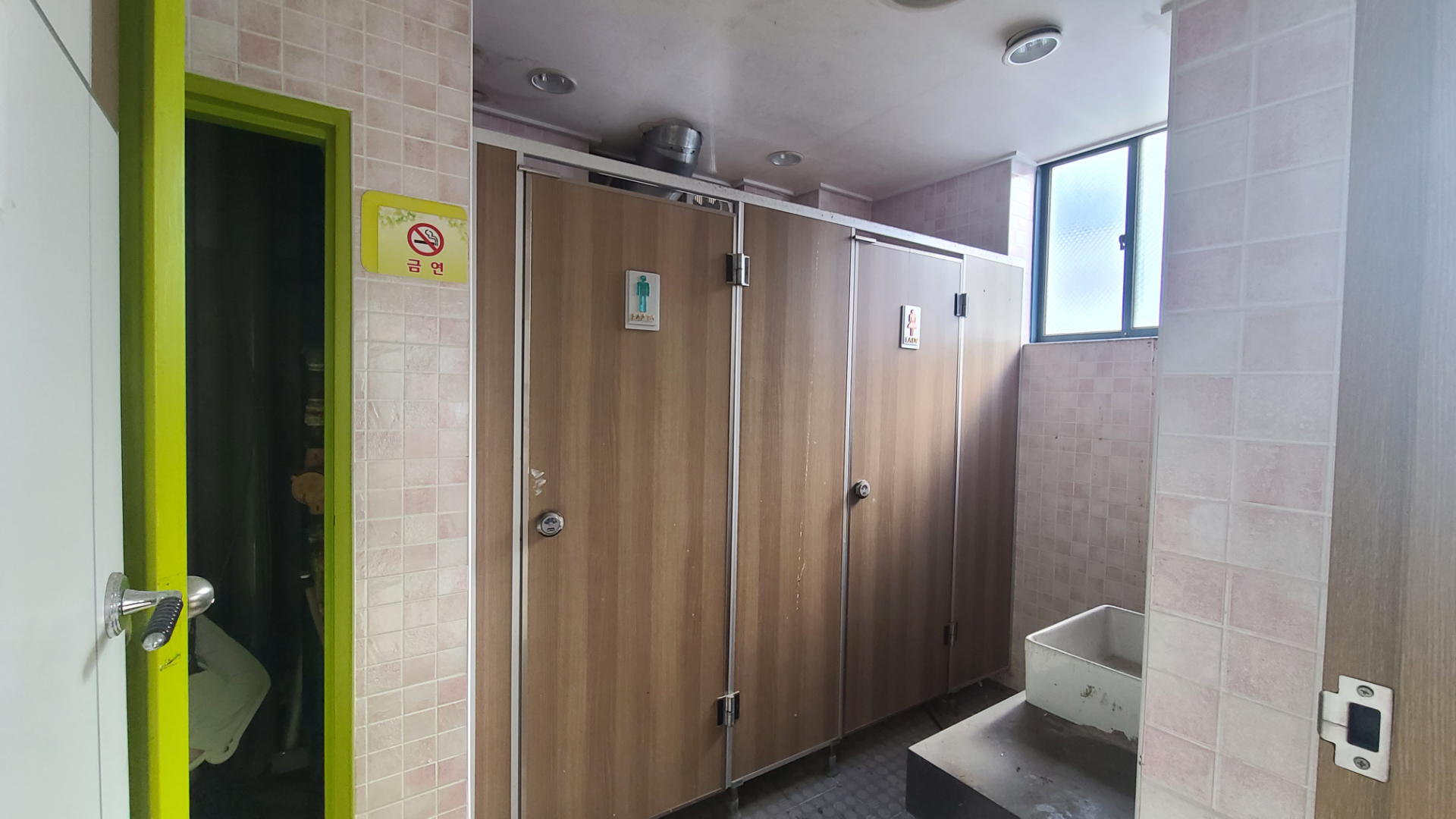 부산광역시 중구 광복동1가 상가 썸네일 6