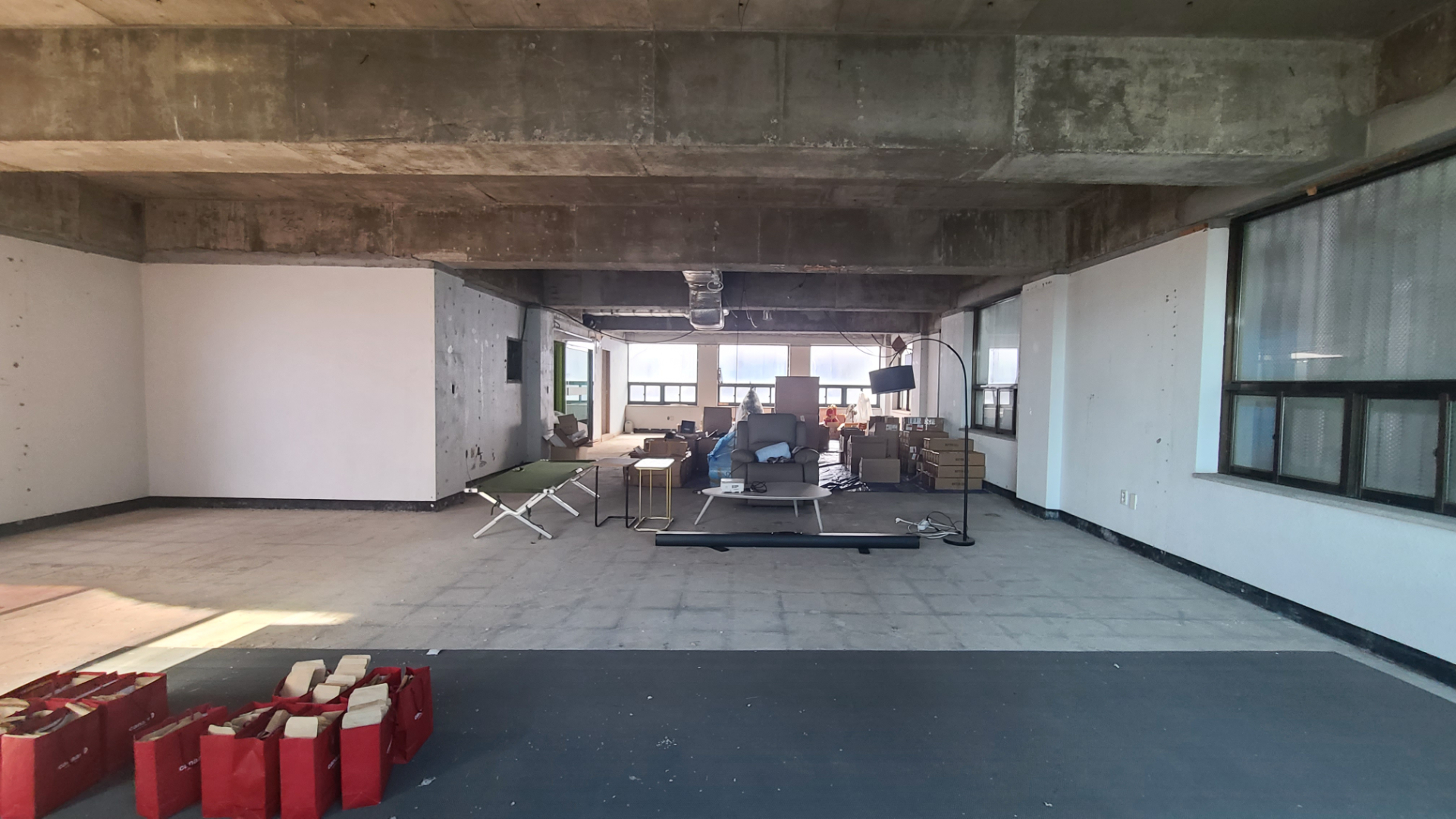 부산광역시 중구 광복동1가 상가 썸네일 3