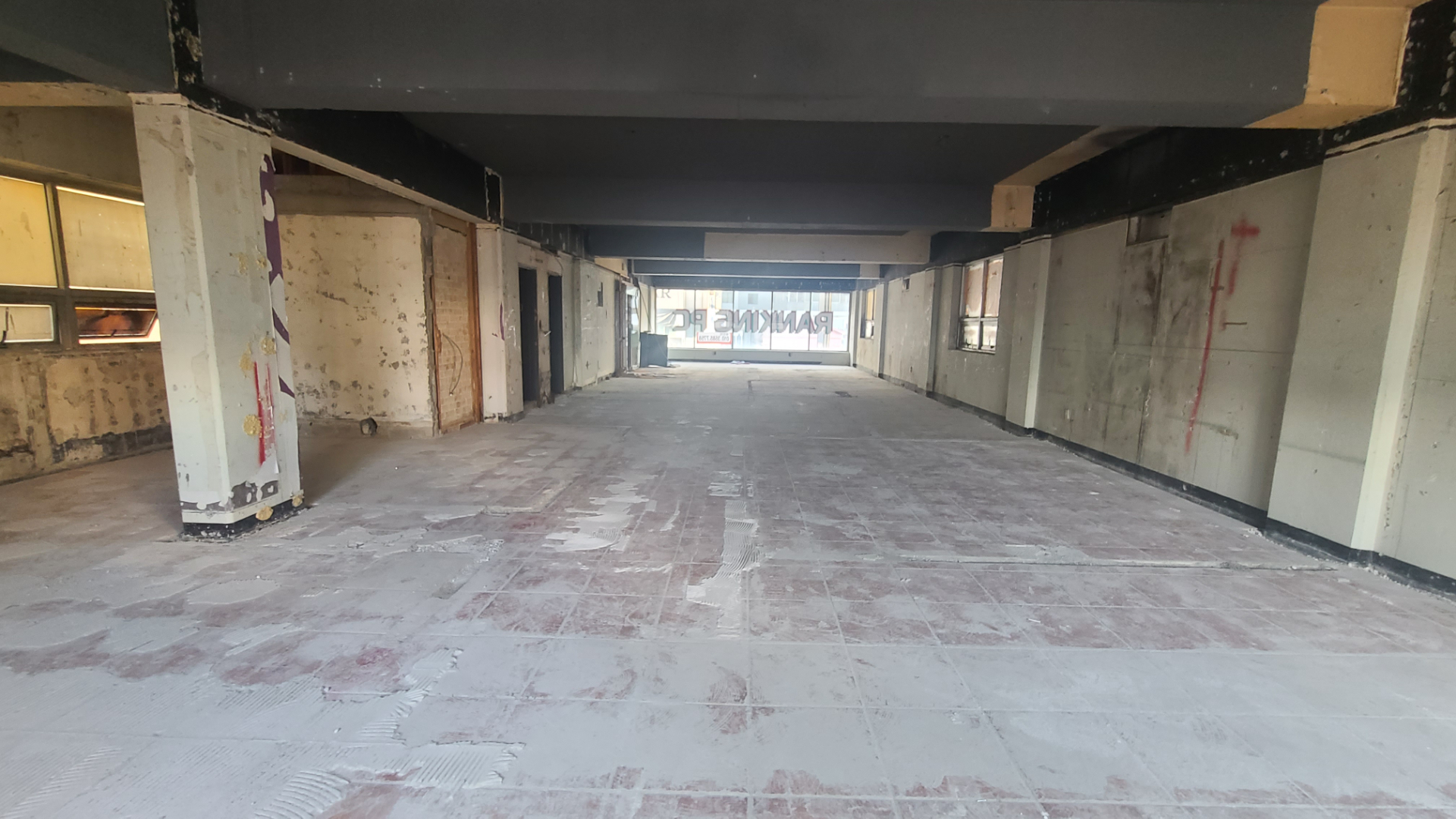 부산광역시 남구 대연동 상가 - 1