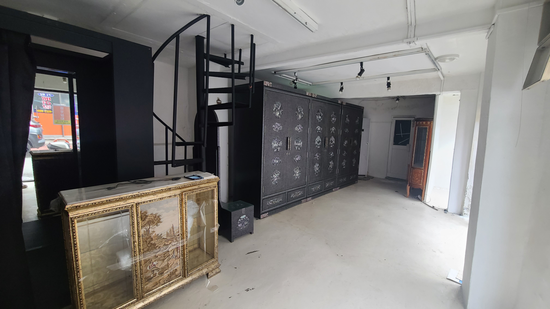 부산광역시 부산진구 전포동 상가 - 1