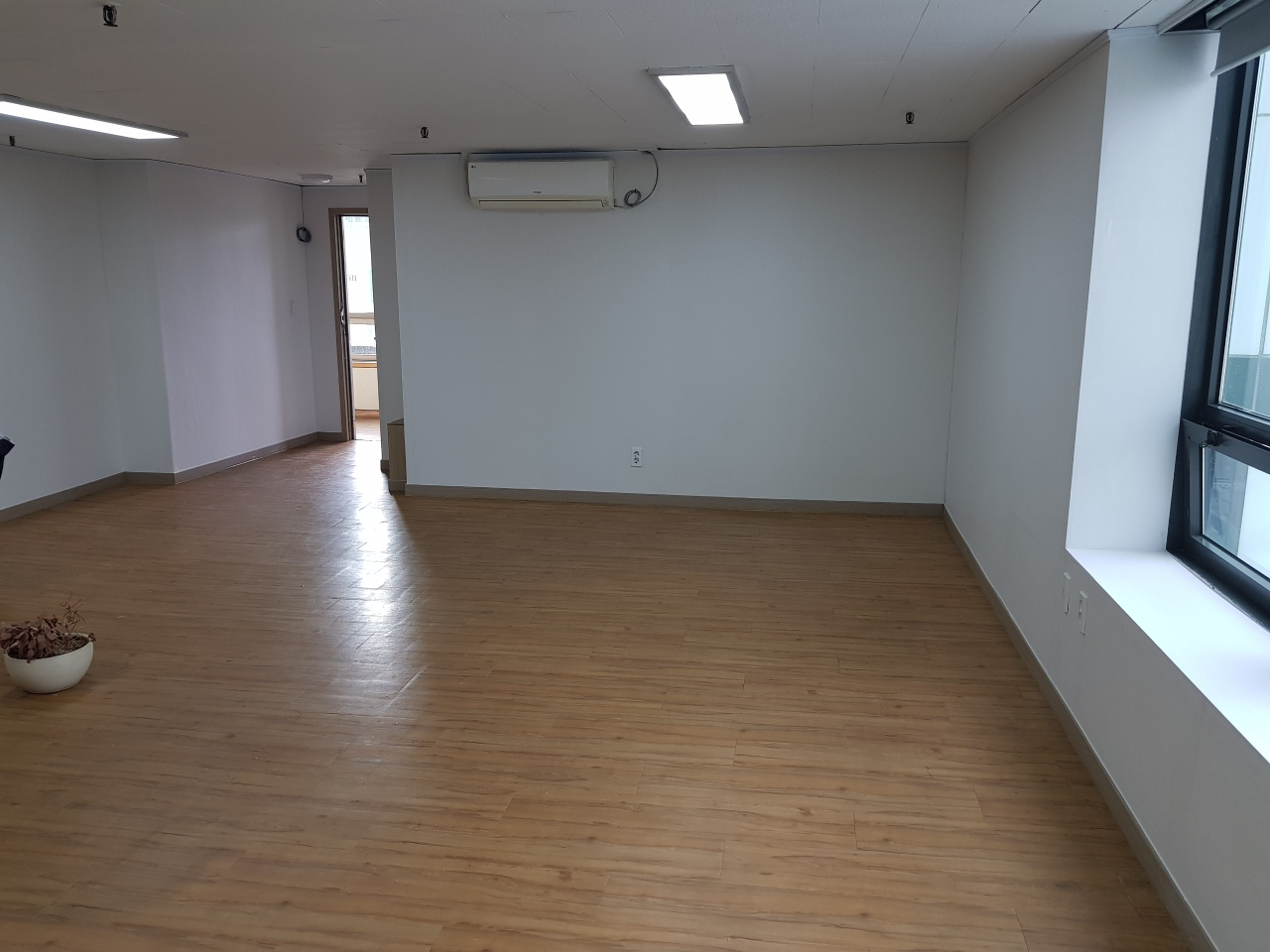 부산광역시 부산진구 전포동 사무실 썸네일 2