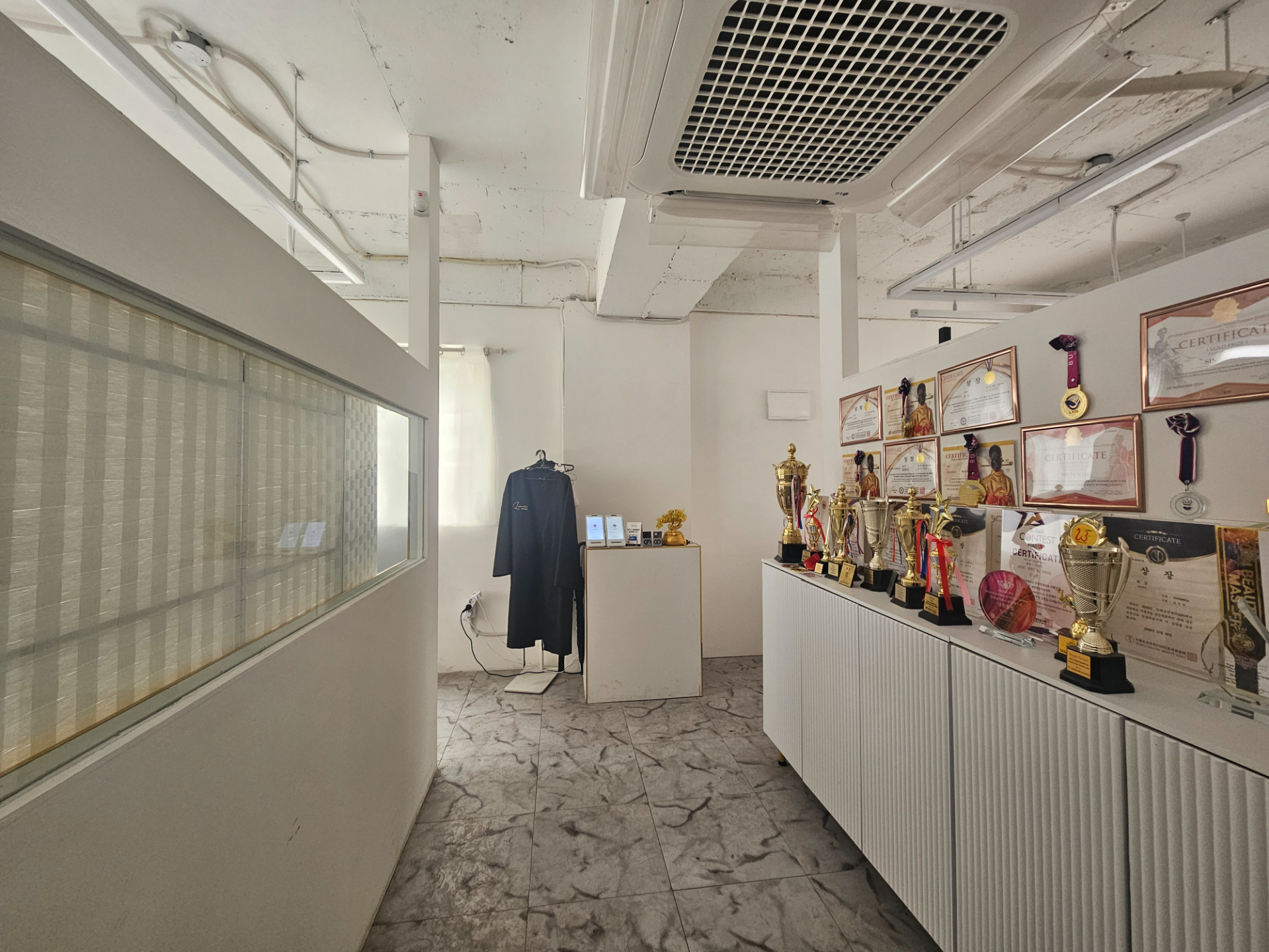 부산광역시 부산진구 부전동 상가 - 1