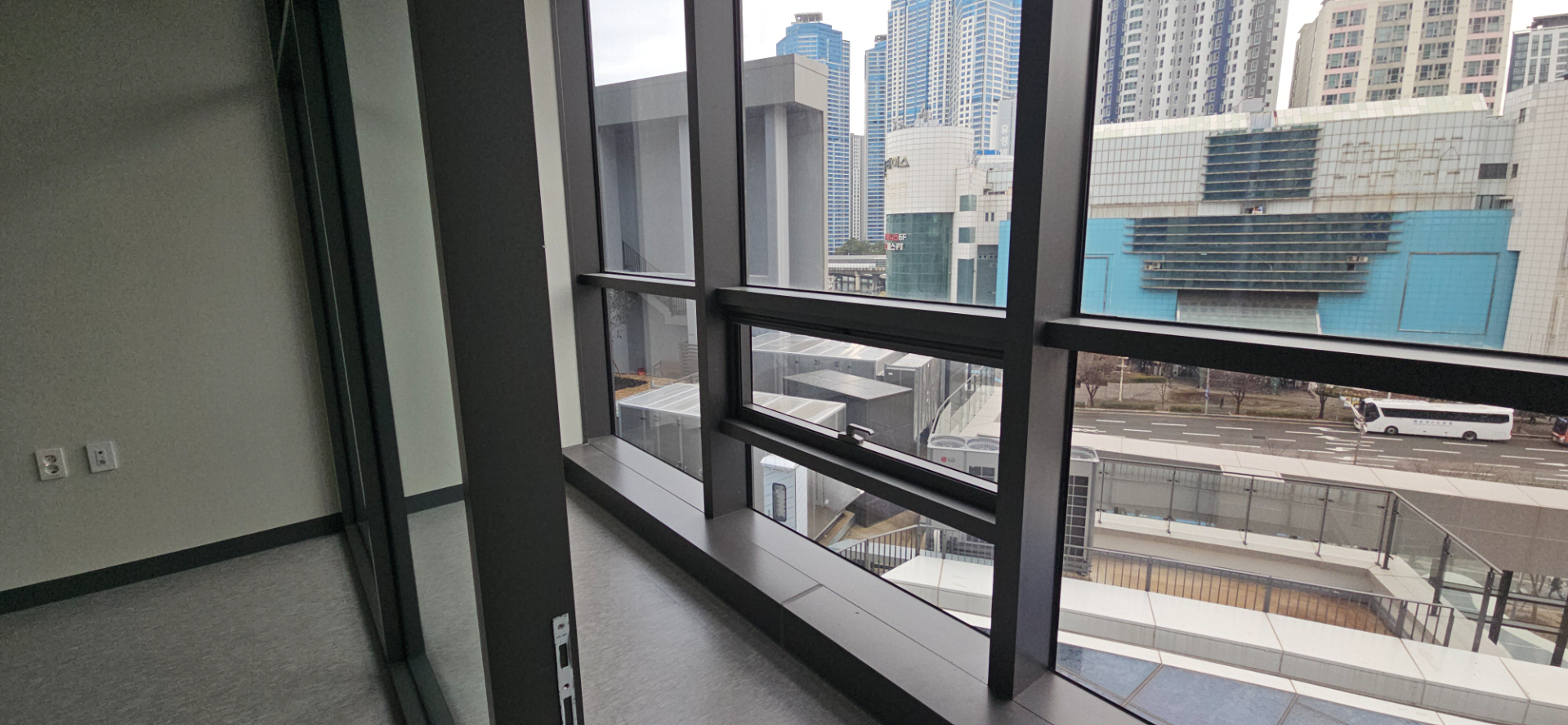 부산광역시 남구 문현동 사무실 썸네일 4